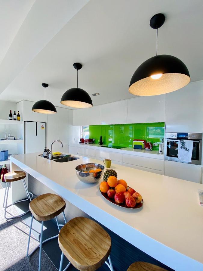 Diamond Harbour Hidden Gem Villa ไครสต์เชิร์ช ภายนอก รูปภาพ