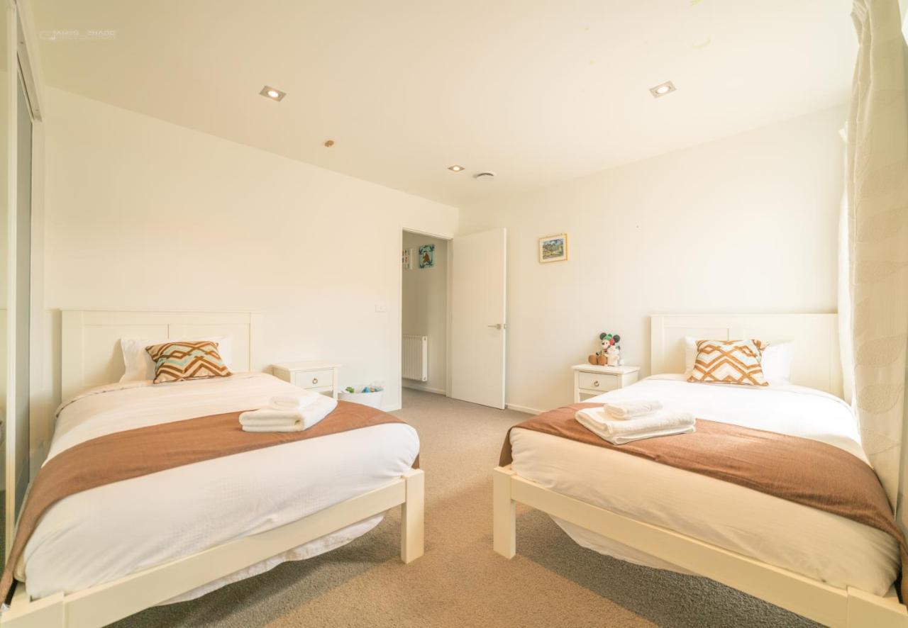 Diamond Harbour Hidden Gem Villa ไครสต์เชิร์ช ภายนอก รูปภาพ